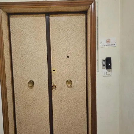 Vaticandomus42 Apartment *